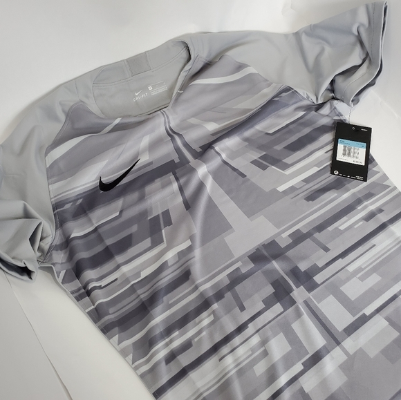 Nike Special Edition Soccer Goalie Shirt - Picture 10 of 12